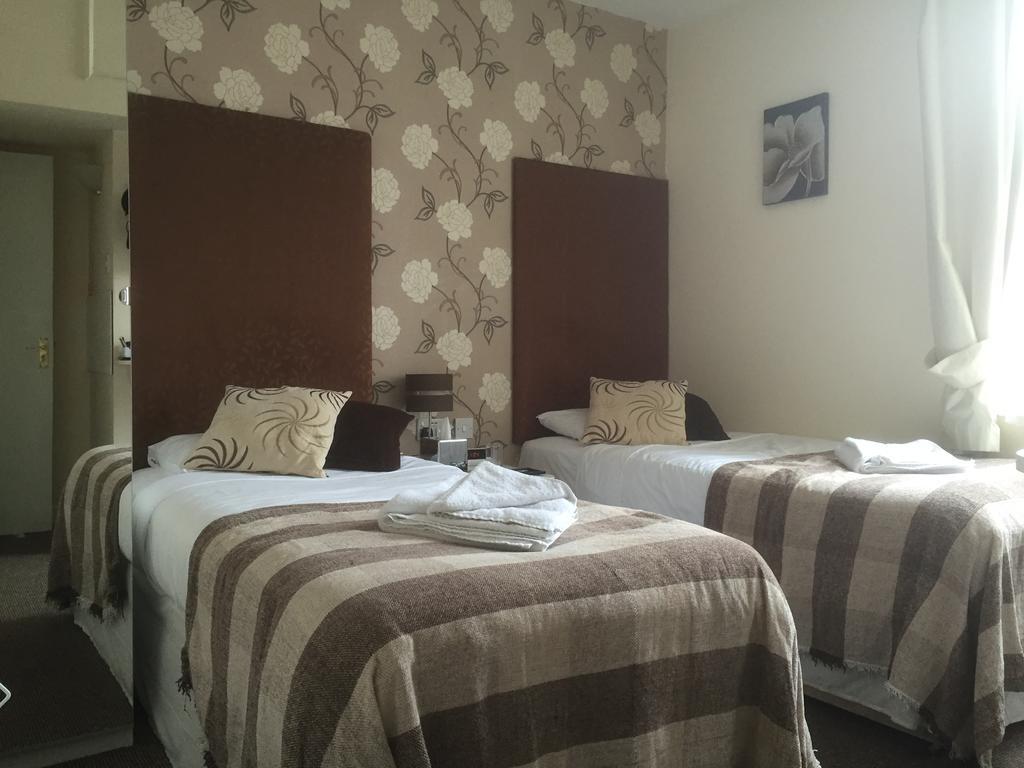 Andora Guest House Southport Buitenkant foto