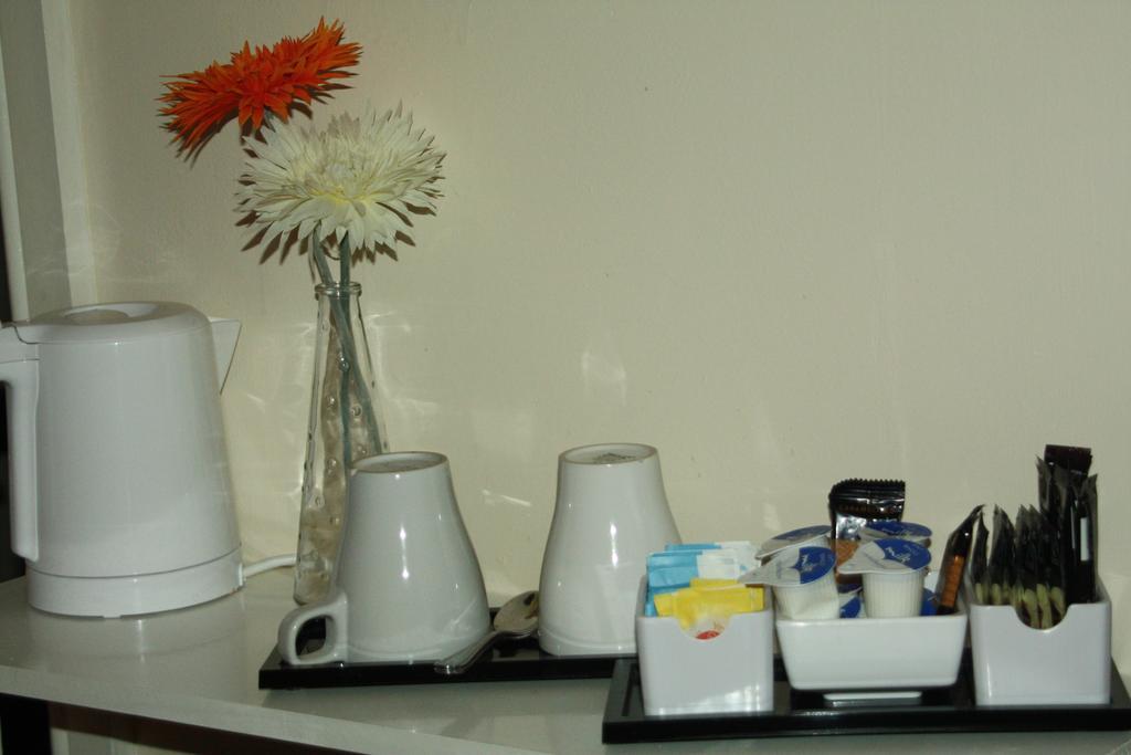 Andora Guest House Southport Buitenkant foto