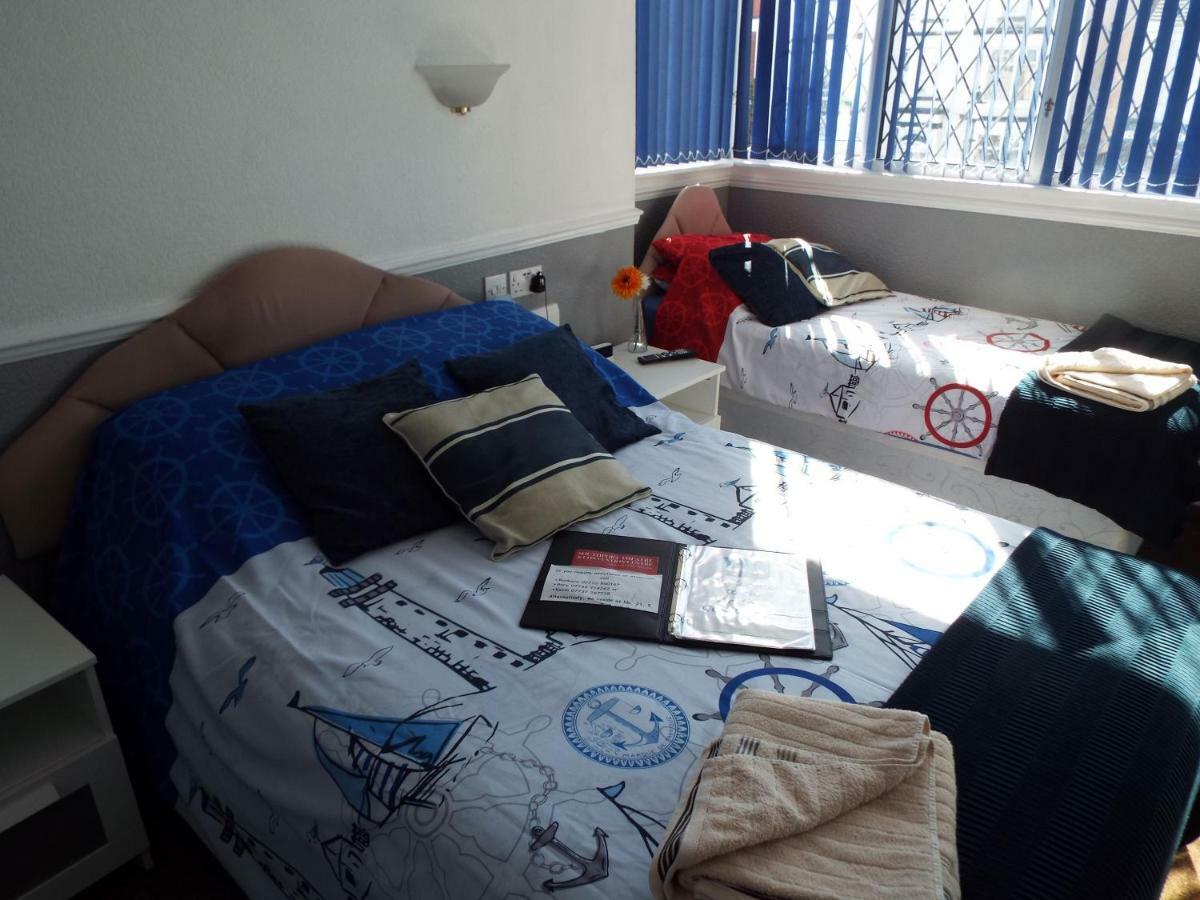 Andora Guest House Southport Buitenkant foto